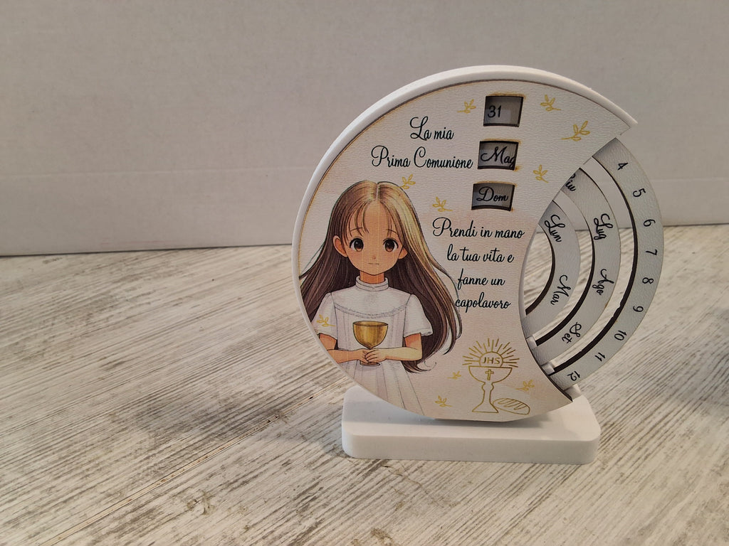 Calendario Perpetuo Prima Comunione Bimba 12x11 cm in Legno e Resina – Bomboniera Confezionata con Scatola e Confetti