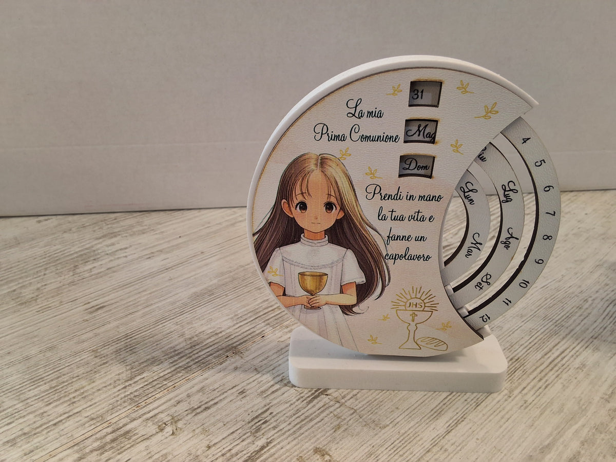 Calendario Perpetuo Prima Comunione Bimba 12x11 cm in Legno e Resina – Bomboniera Confezionata con Scatola e Confetti