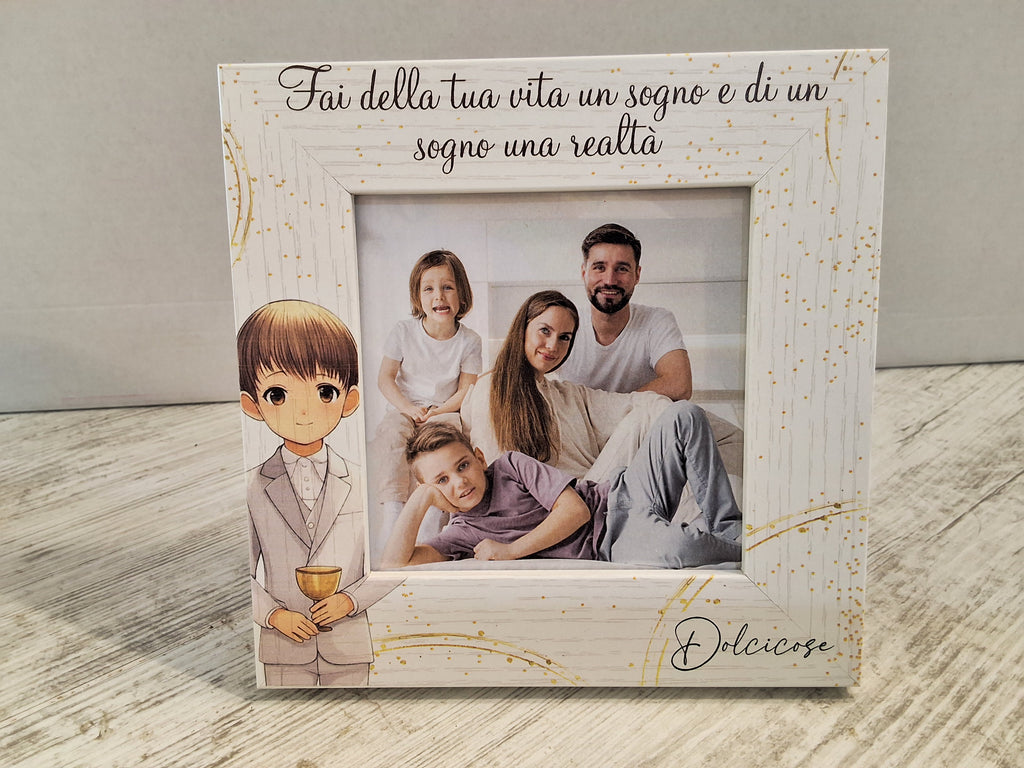 Portafoto Prima Comunione Bimbo 15x15 cm in Legno "Dolcicose" – Bomboniera Confezionata con Scatola e Confetti