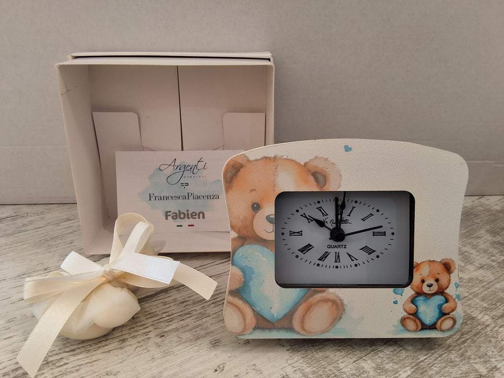 Orologio Sveglia da Tavolo in Legno Orsetto Azzurro "Fabien" - Completo di Scatola e Sacchetto Confetti