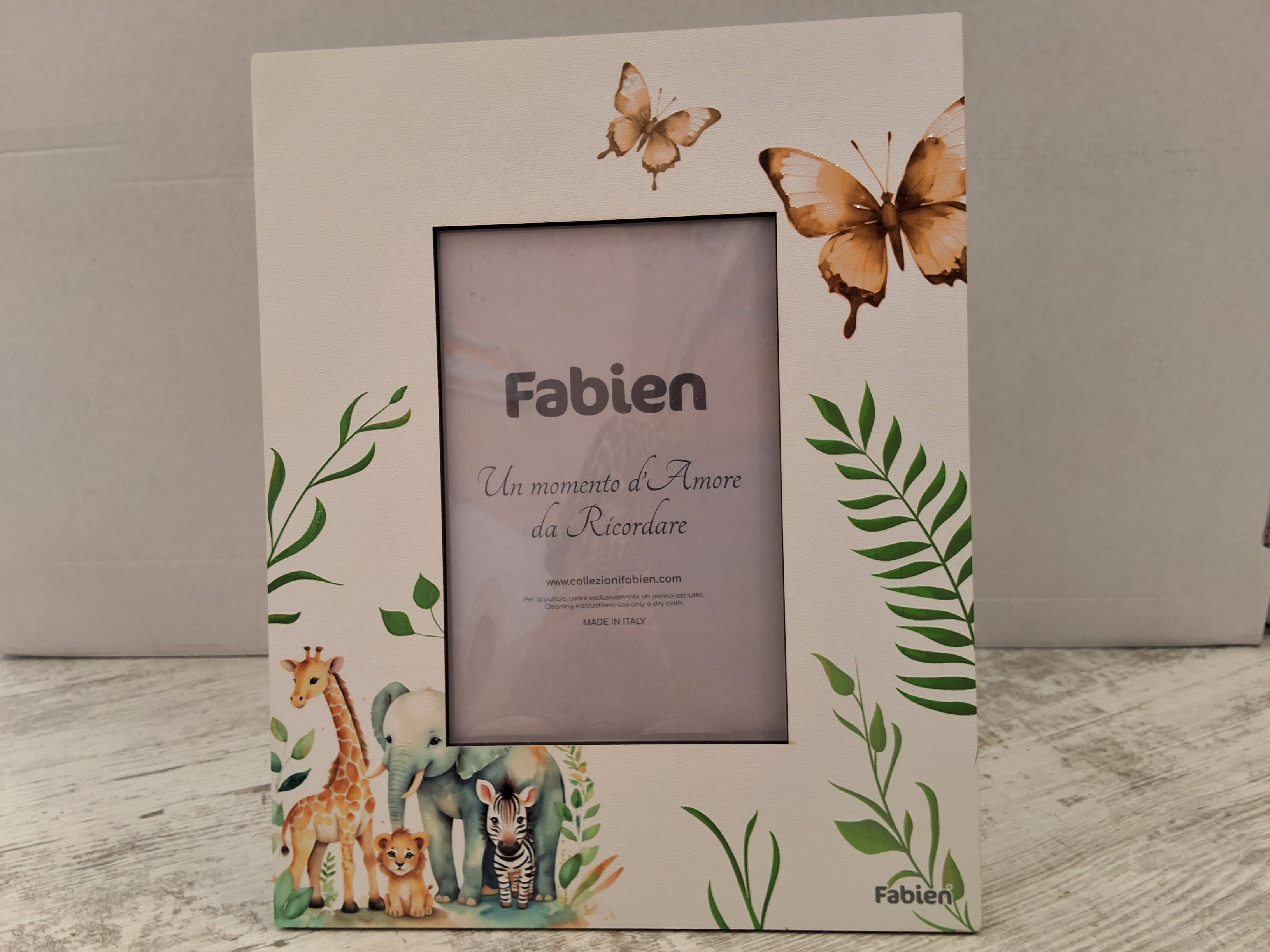 Cornice Portafoto Verticale in Legno Tema Giungla Safari Fabien - 19,5x24,5 cm