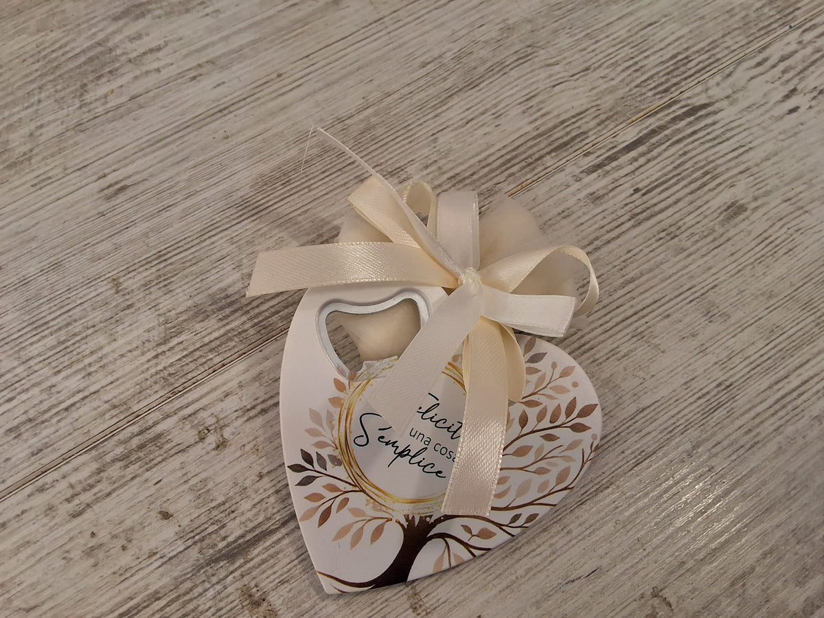 Bomboniera Apribottiglie Cuore con Albero della Vita e Frase "La Felicità è una cosa Semplice" – Con Confezione e Confetti Inclusi