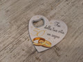 Bomboniera Apribottiglie a Cuore 50° Anniversario di Matrimonio in Resina (8,5x8 cm) – Completa e Personalizzabile